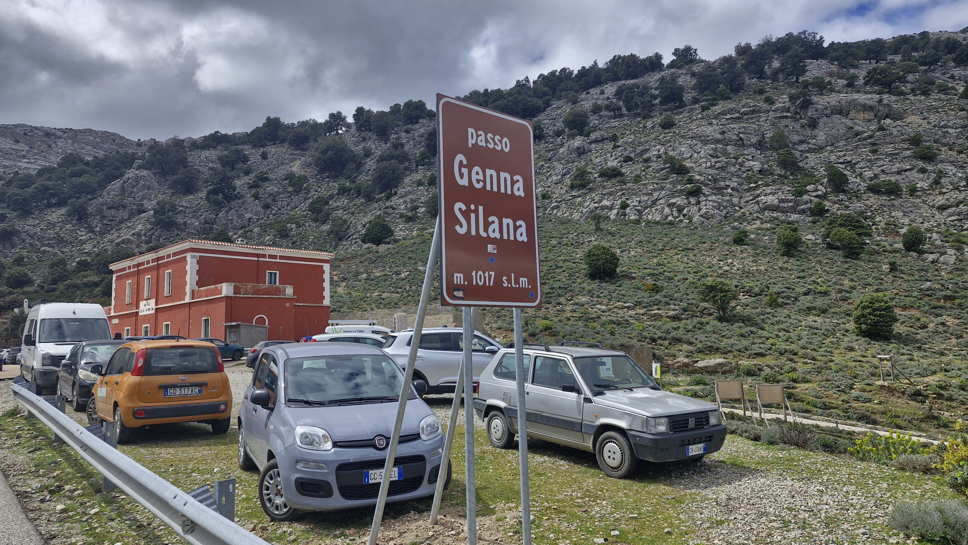 Reaching the Passo Genna Silana mountain pass.